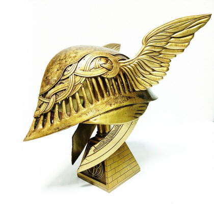 Limited Edition - ELDEN RING - Winged Helmet of Malenia with Delux Display Stand